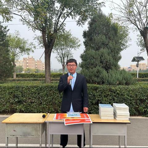 【汉德园高中】学风引领扬斗志 笃行不怠续辉煌｜高二年级月考表彰活动