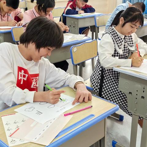 因材施教展特教风采，赛课竞技暖折翼心灵——田林县2025年特殊教育教师教育教学能力比赛圆满落幕