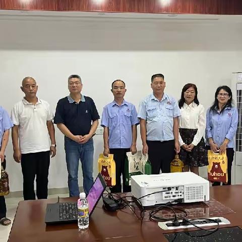 海口市总工会在中国农民丰收节期间走访慰问农民工活动