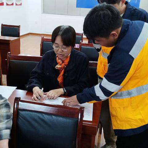 助力成长，信号中修车间开展新职培训