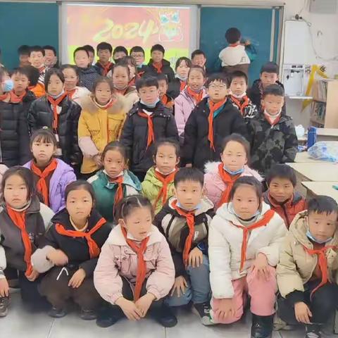 驻足回眸 梦达未来—新密市袁庄乡靳沟小学2024年元旦联欢活动纪实