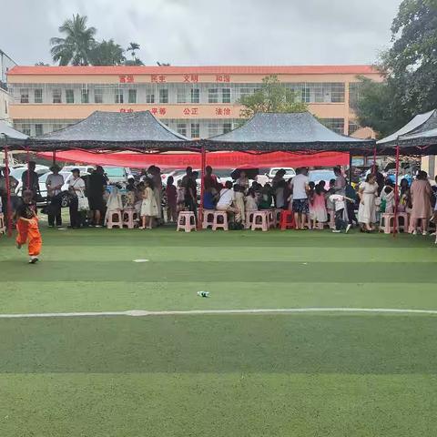 琼中县青少年学生校外活动中心（县社区教育学院）——2025年“月满华诞·手作团圆”双节月饼制作体验活动