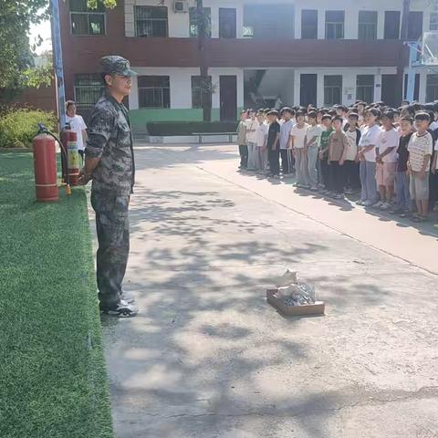 防灾减灾有秩序，师生安全有保障—记鸦岭二中防灾减灾安全演练活动