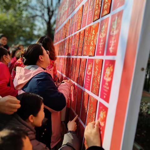 热烈祝贺蔚蔚幼儿园 “趣探非遗，龙重登场” 游园会活动圆满结束