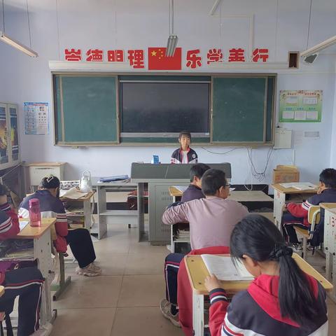 石佛镇小学英语口语大赛顺利举行