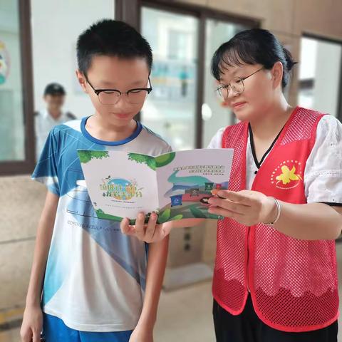 垃圾分类新风吹进融侨观邸 锦山社区志愿者在行动