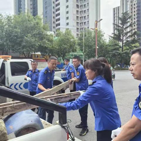 人间团圆处处美  城市管理时时新