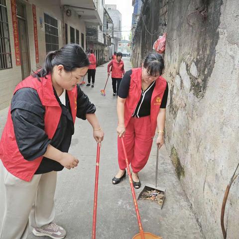 东风社区巾帼志愿者学雷锋志愿活动