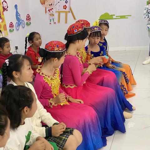 “萌趣童心 欢乐童享”六一儿童节主题活动