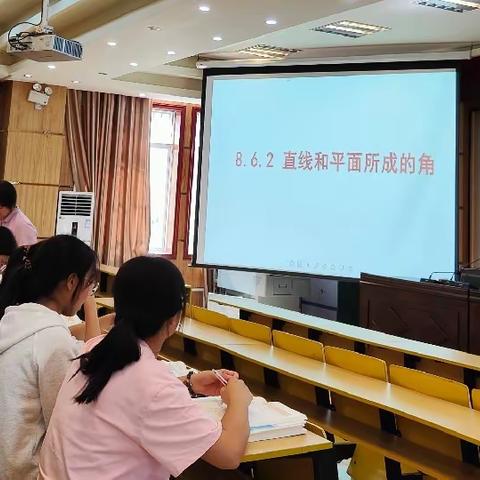 践行新课标，构建新课堂  ——贵港市民族中学数学组五月份科组活动