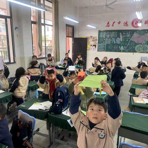 【党建＋科学】巧手造彩虹 科学筑梦想——一年级彩虹桥设计搭建活动超燃来袭