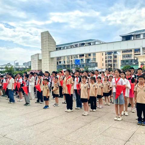 【党建＋大队】童心向党绽芳华，领巾飘扬启新程｜上饶市第二十小学新队员入队主题活动纪实