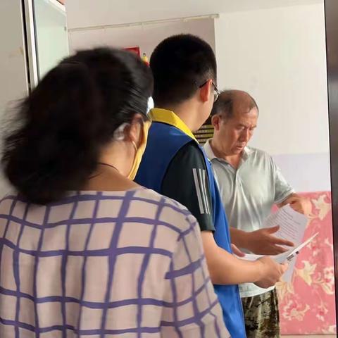 银河社区排查托老所安全隐患