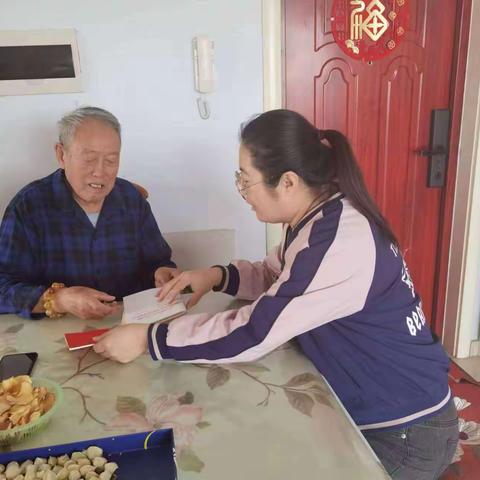 【感党恩 听党话 跟党走】杭盖街道吉尔嘎朗图社区开展“送学上门传党声，助力学习全覆盖”活动