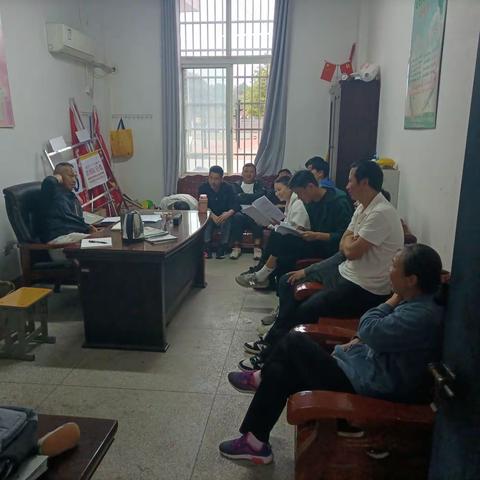 铅山二中体育教研组举行本学期第三次体育教研活动