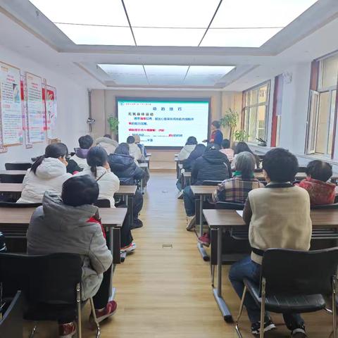 潞才社区开展健康知识讲座活动