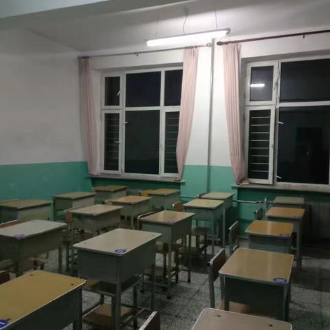 《宿舍自习室，为学习点亮一盏明灯》