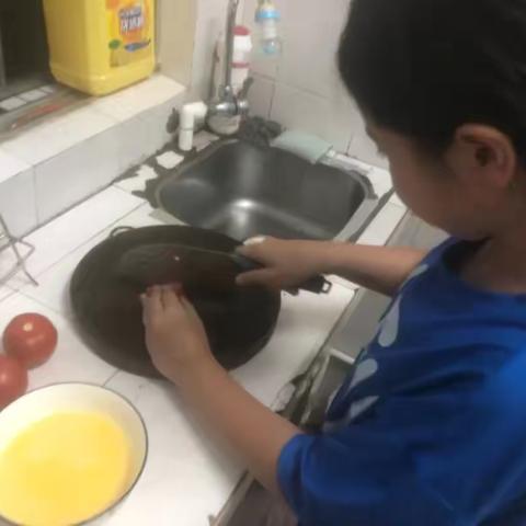 丰富寒假，多彩德育    六2班寒假德育作业