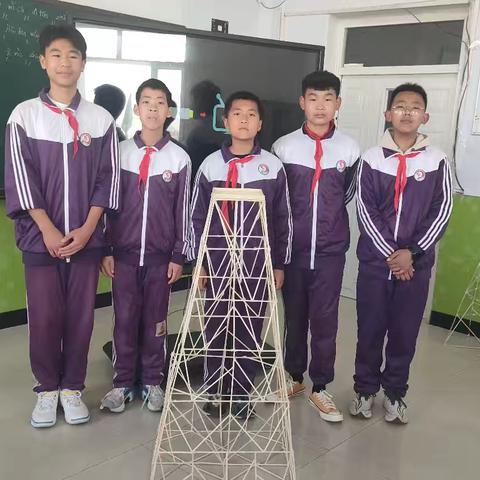“筑”梦塔台，“科”创未来 ——六年一班科学塔台制作活动纪实