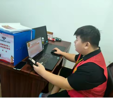 海南就业驿站文昌东路站开展“攻坚促就业，奋进创未来”高校毕业生等青年就业服务暨政策宣讲活动