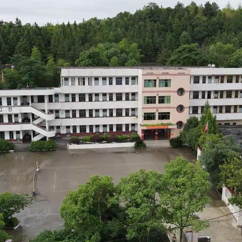关市镇中心小学2023年秋季开学通告