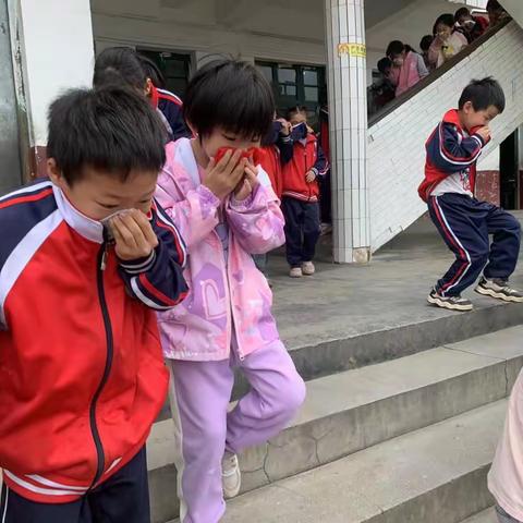消防记心中，安全伴我行