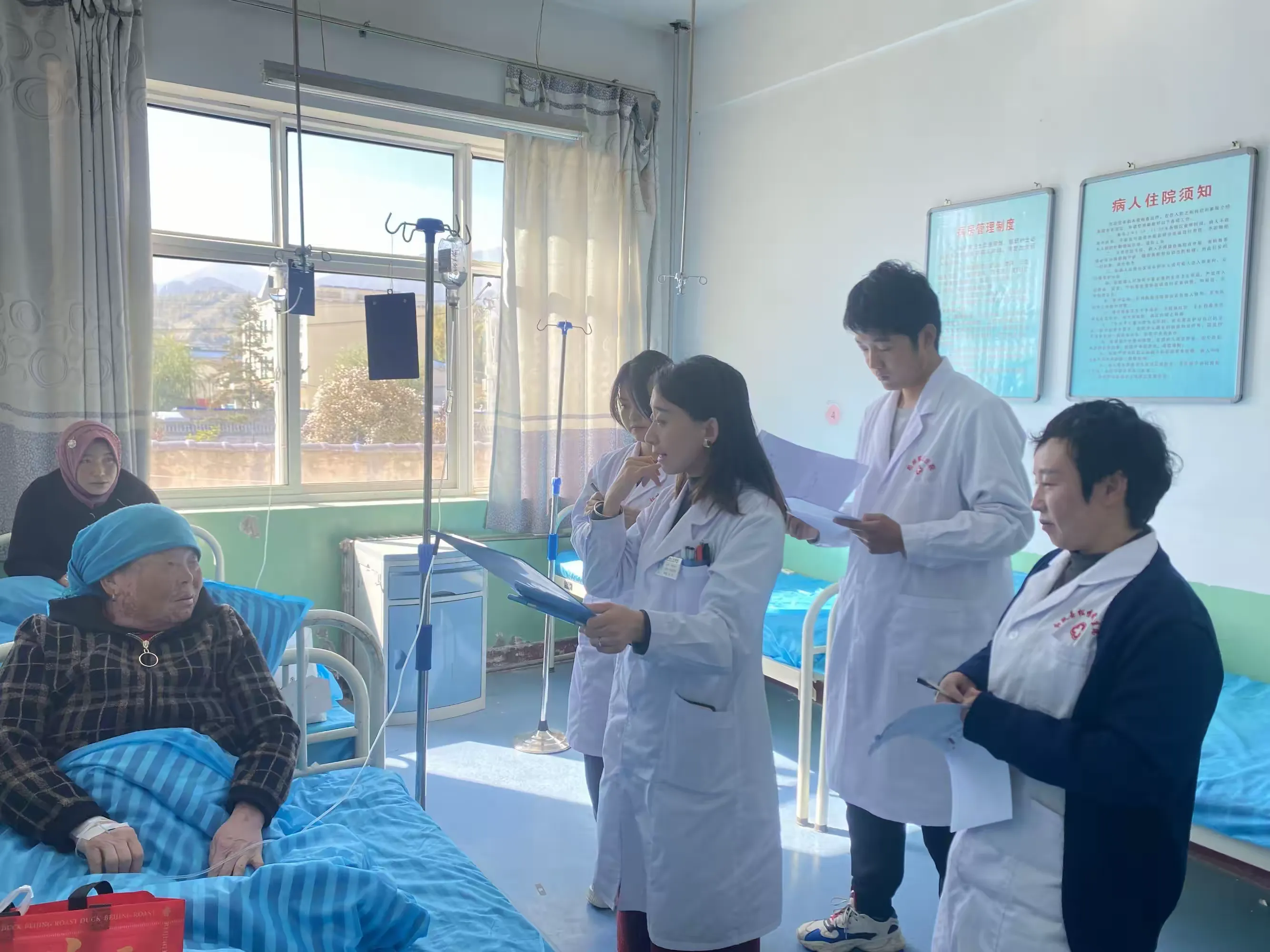 简篇-【专家学术指导】唐艳琴主治医师来我院学术指导!