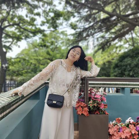 师德先锋——优秀教师之谭燕