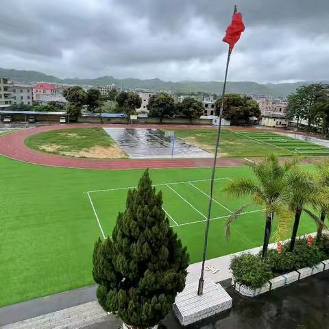 漳浦县李园中学推进体育场地向社会开放工作