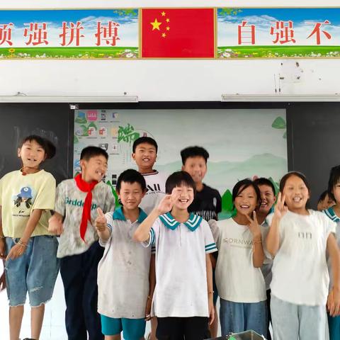 品粽子 系彩绳 话端午——郭柳小学开展端午节主题活动