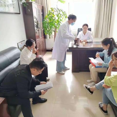 华州区卫健局开展脱贫户及三类人群乡村振兴政策落实排查工作