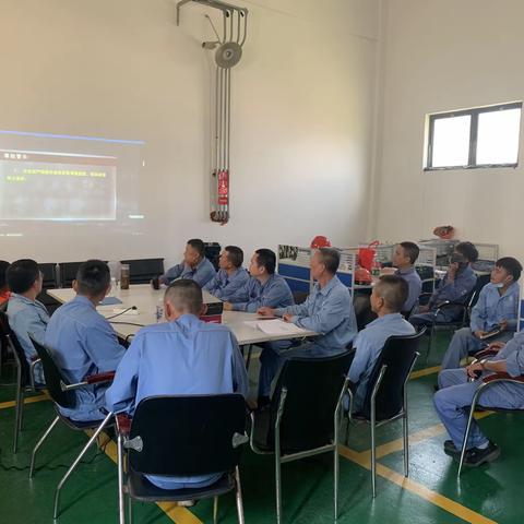 安全月活动系列报道——海南分公司商储库奋战一线堵漏抢修，确保全线安全