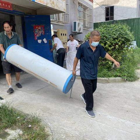 响应淇滨区长江路街道“社区睦邻文化节”党建项目，开展暖在睦邻整治环境，同时以“五星”支部创建为契机。