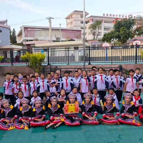 思政领航颂华章 童心逐梦展风采——普洱市思茅区第四小学三年级31班2024年第十三届“茶苗杯”艺术展演活动纪实