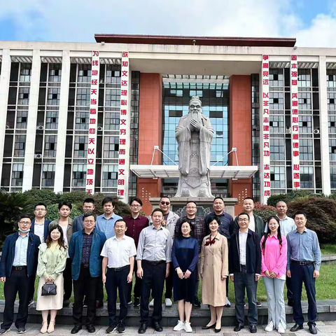 习他人之长，夯教学之基----记余干中学教师赴上饶中学参观学习