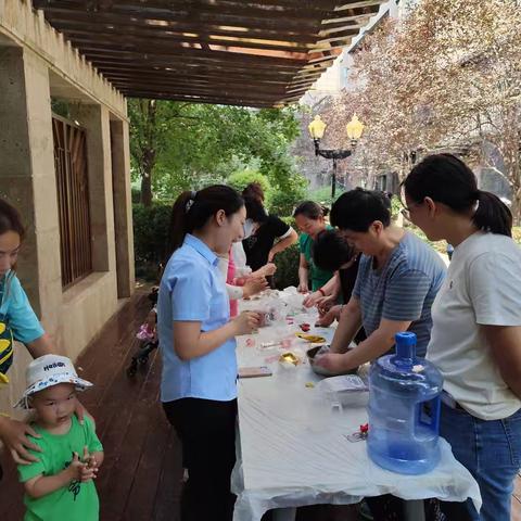 卡布奇诺观澜物业服务中心“月满中秋，手工DIY月饼”活动