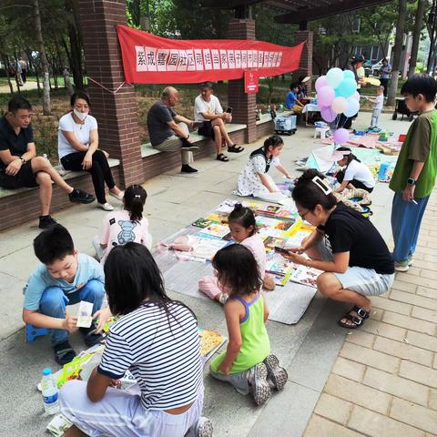 “萌娃当家，亲子闹市”——紫成嘉园社区开展夏日HAPPY跳蚤市场活动