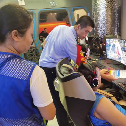 美兰区蓝天街道禁毒办联合蓝天派出所开展公共娱乐场所涉毒问题集中清查行动