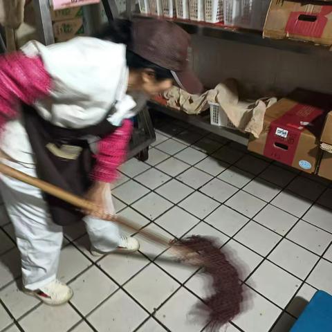 精肉区节前清洁大扫除