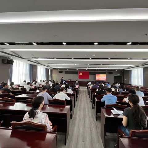 海东中支开展“铭记入党誓言 践行初心使命 ”迎“七一”主题活动