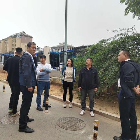 【幸福启原】【我为群众办实事】裸露泥地换新颜 ——原山首府社区对裸露地面进行硬化施工