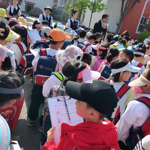 小学，我来啦！——榆次区第五幼儿园大三班社会实践之参观小学