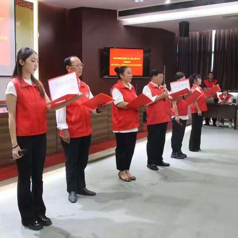 民康里社区组织开展“远亲不如近邻，互助就是根本”主题演出活动”主题演出活动