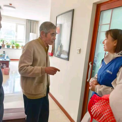 网格员开展"巡安工盛 问需于民"志愿服务活动