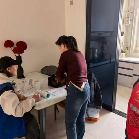 网格巡查暖民心 精准服务筑平安