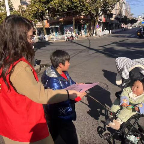 岁末送“安全”，红卫社区开展交通安全宣传活动