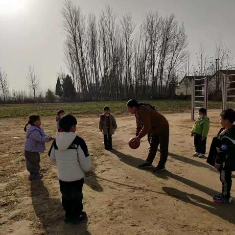 阳光体育 健康成长——张官屯乡东砖河幼儿园