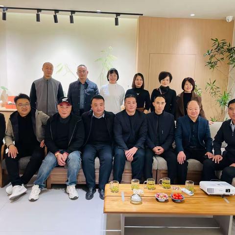 东大商会携喜窑钧艺组织 “献墨商会”主题活动