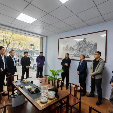 东大商会组织会员 ﻿参观社区活动中心