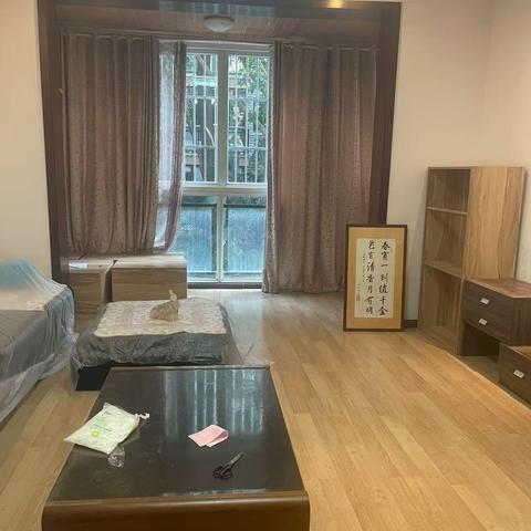 兰溪八期2楼，三房两厅两卫，精装带家电家具。年租金1.38万5828 64819